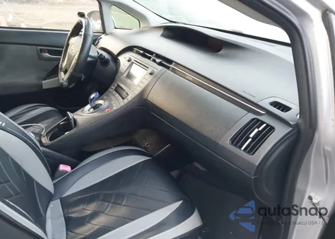 2012 Toyota Prius Three z USA, uszkodzony, nr VIN JTDKN3DU2C5483507